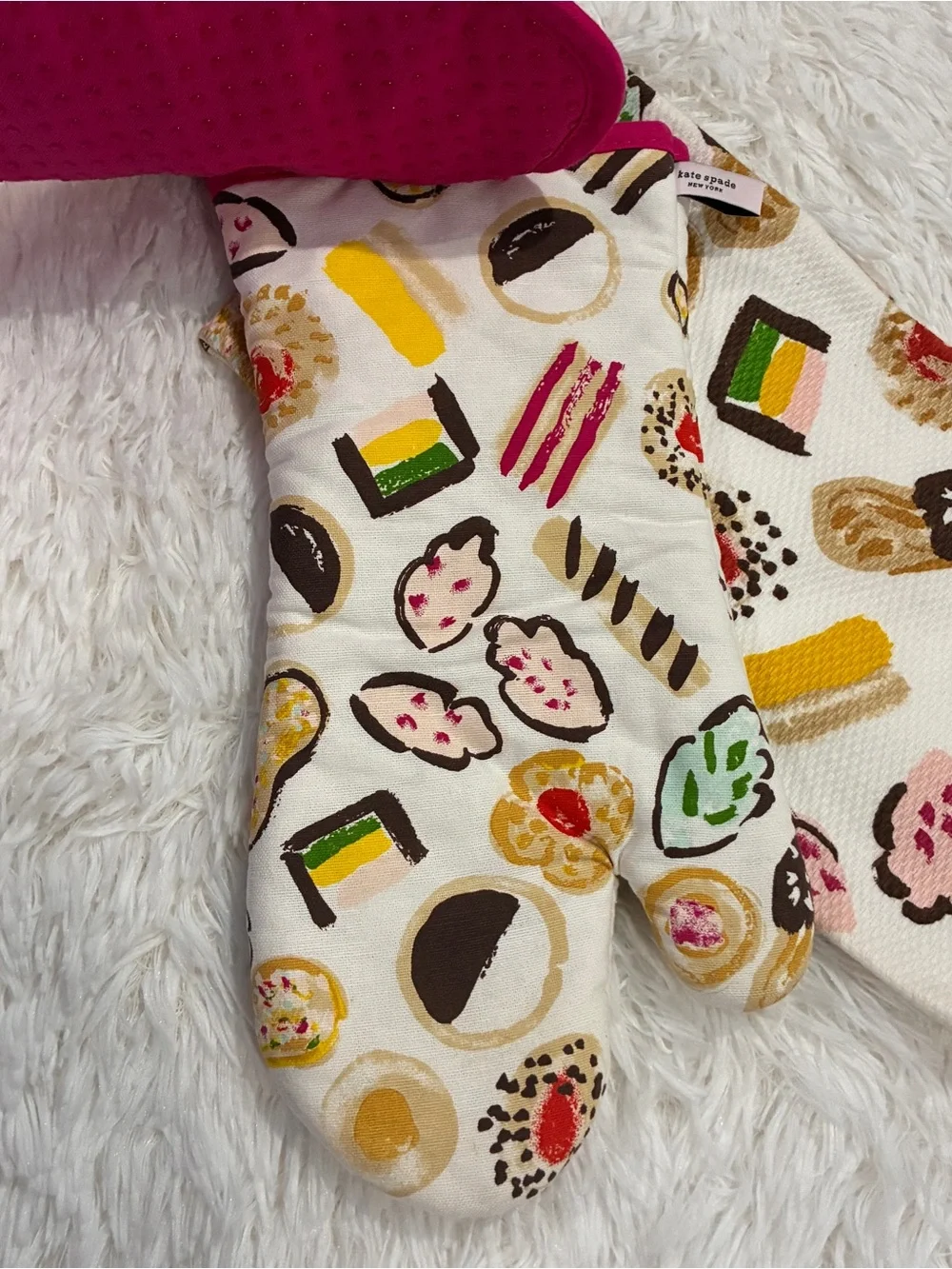 Kate Spade Eat Cake For Breakfast 3 Piece Set Towel, Oven Mitt, Pot Holder NWT